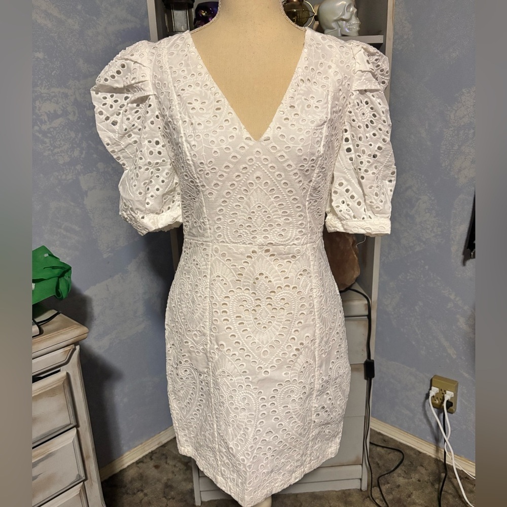 Dynamite White Eyelet Puff Sleeve Open Back Mini Dress NWT Size Small - Picture 2 of 14
